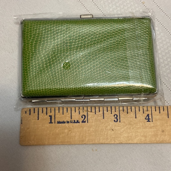 Mini Croc Wallet- Perfect to Carry ID, Cards, Cash, etc - New! - Picture 9 of 10